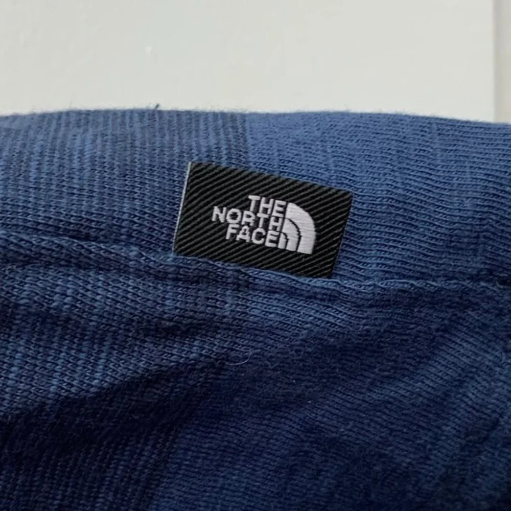 THE NORTH FACE Blue Striped Knit Short Sleeve Shirt - Picture 6 of 6